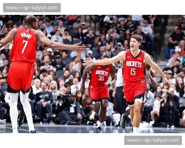 德州电锯惊魂还是新王登基？马刺vs火箭：这一份赛程表里藏着NBA最躁动的青春